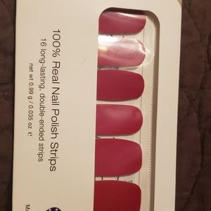 Color street nail strips